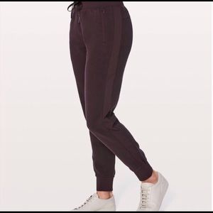 {Lululemon} NWT Get Going Jogger (Black Cherry)